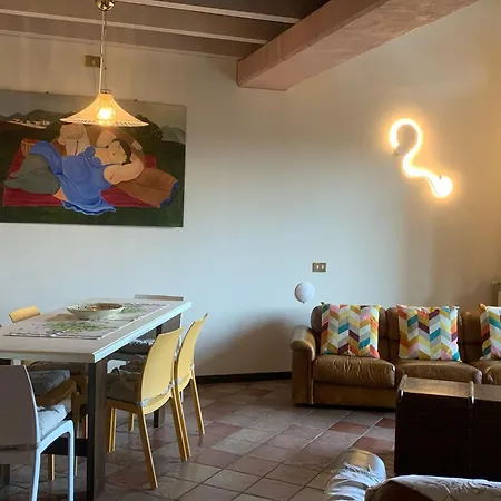 Casa Bonni Di Garda Roe