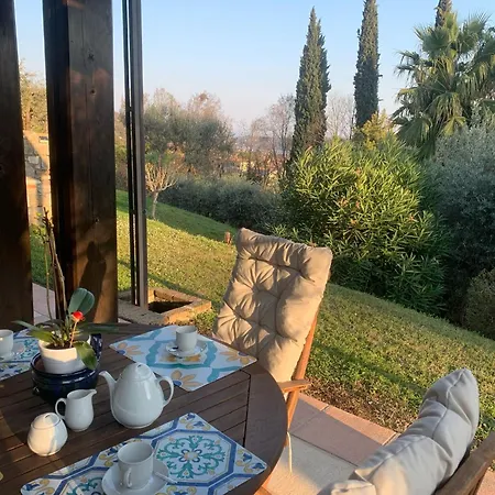 Casa Bonni Di Garda Roe