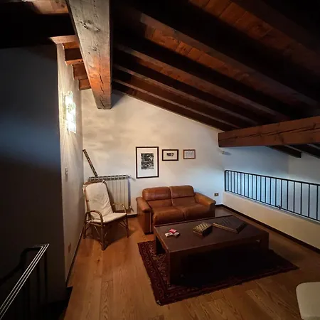 Casa Bonni Di Garda Roe